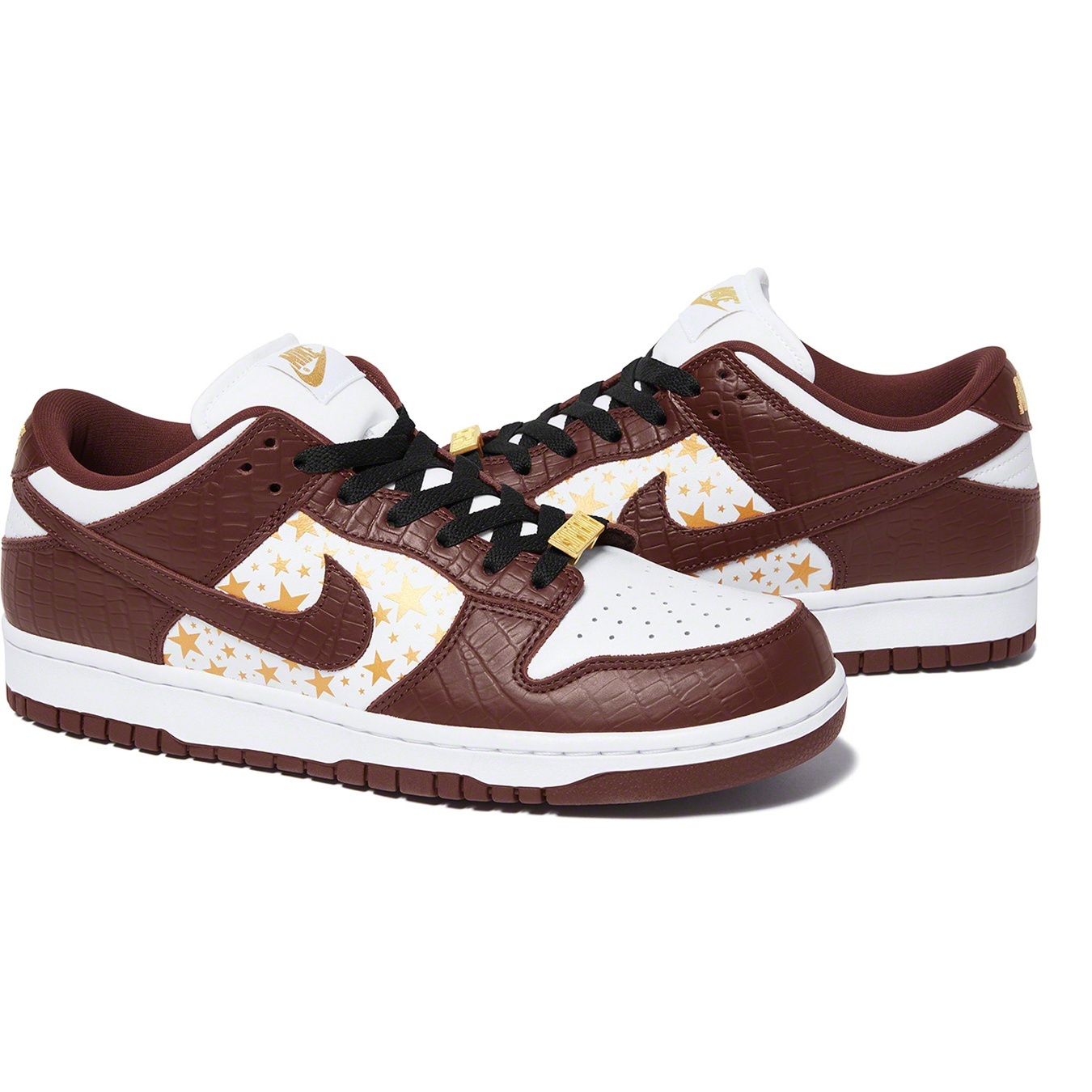Supreme®/Nike® SB Dunk Low view 5